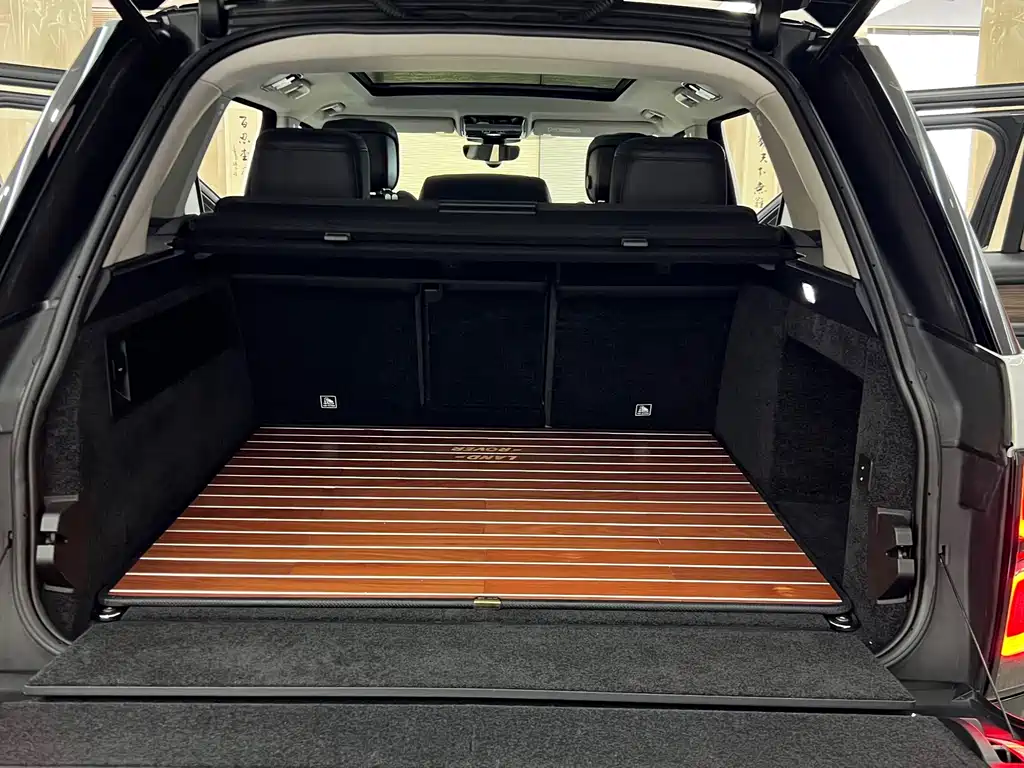 Land Rover Range Rover — миниатюра 13
