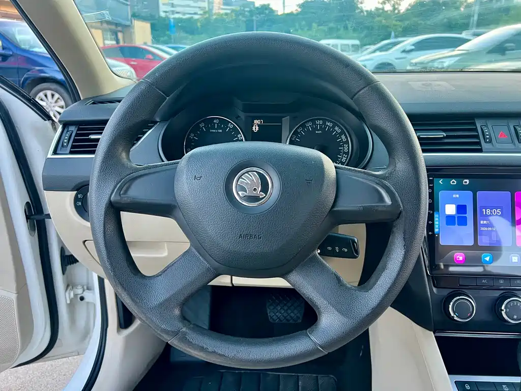 Skoda Octavia — миниатюра 7