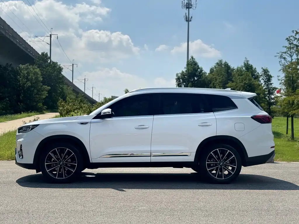 Chery Tiggo 8 PLUS — миниатюра 4