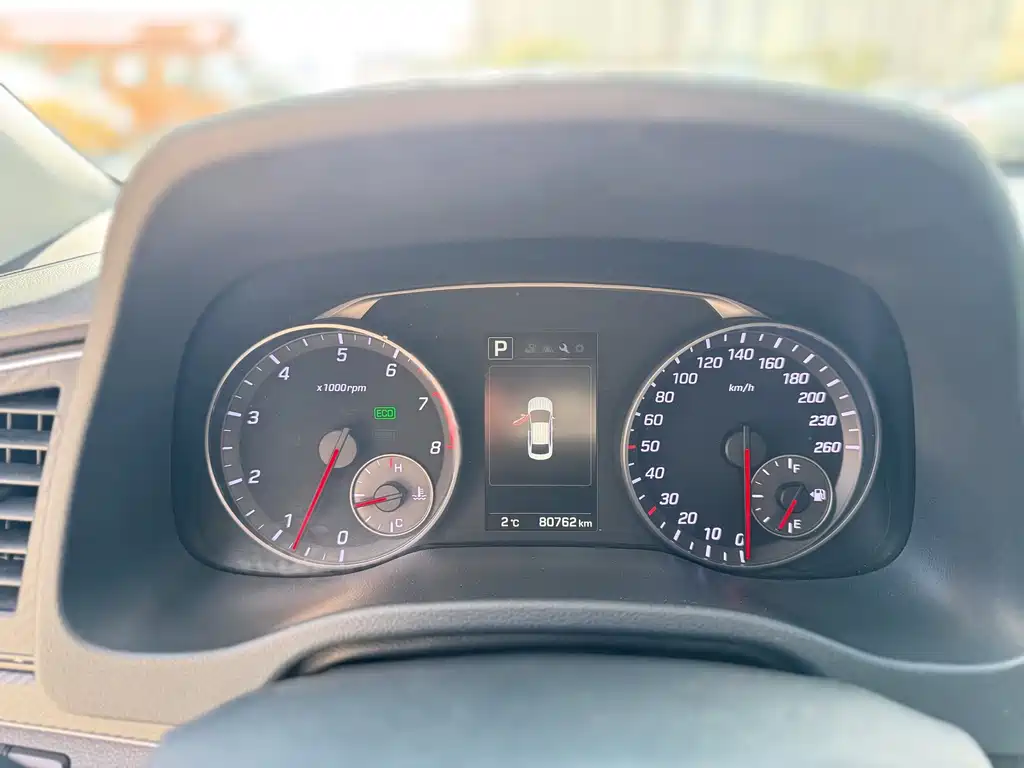Hyundai Elantra — миниатюра 17