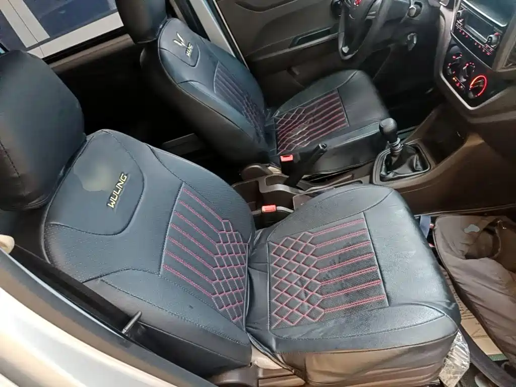 Wuling Hongguang V — миниатюра 25