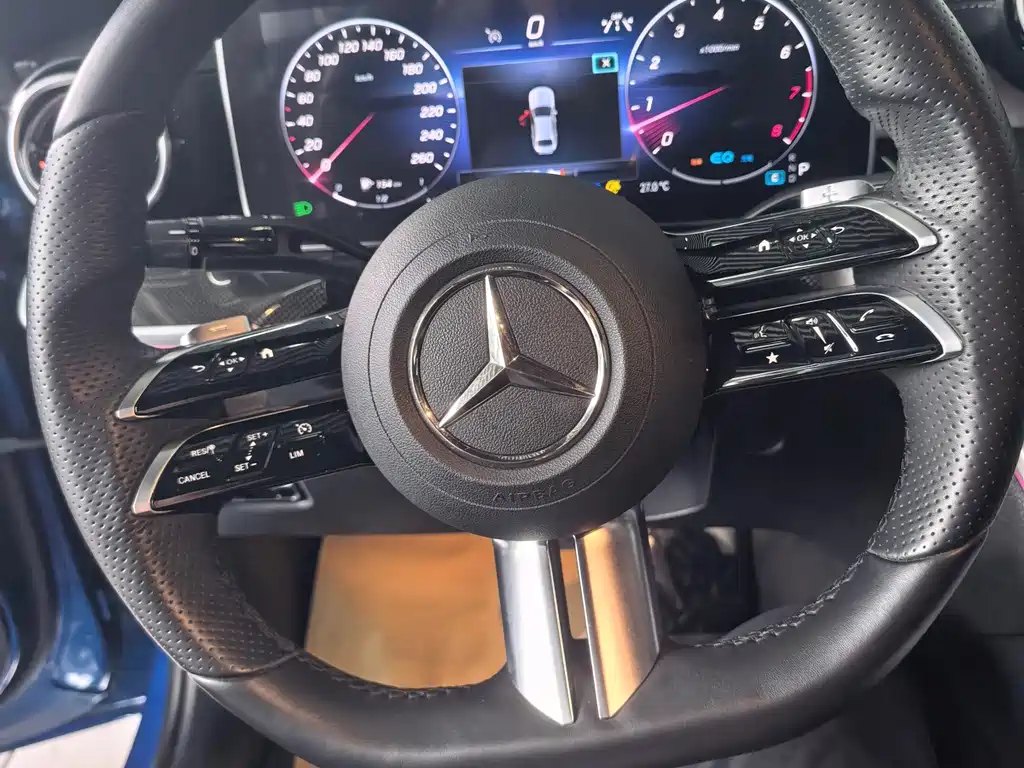 Mercedes-Benz C-Class — миниатюра 5