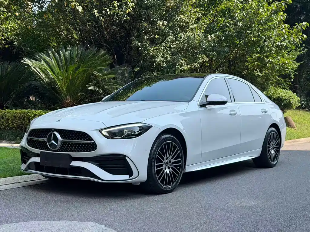 Mercedes-Benz C-Class — миниатюра 2