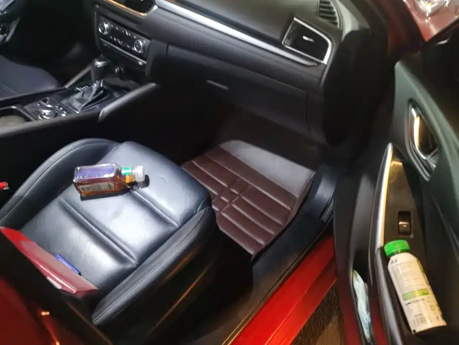 Mazda Atenza — миниатюра 8