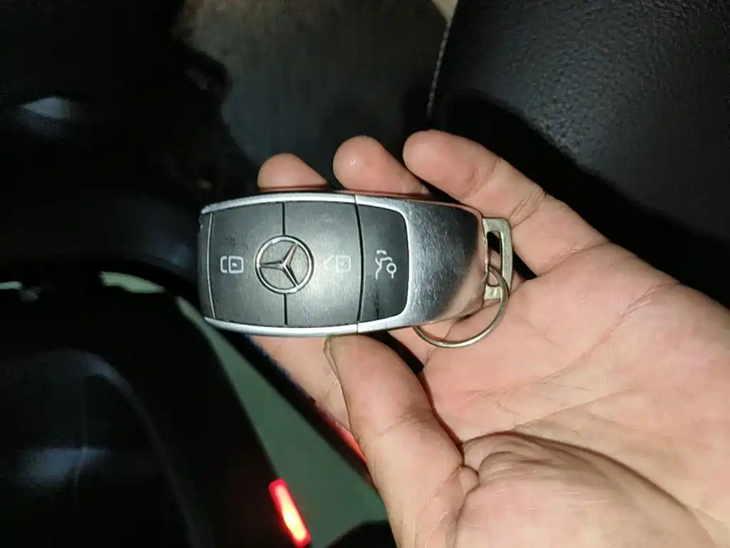 Mercedes-Benz C-Class — миниатюра 9