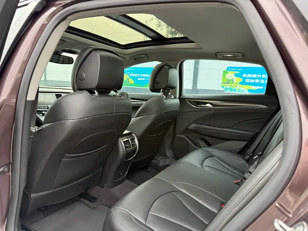 Buick LaCrosse — миниатюра 10