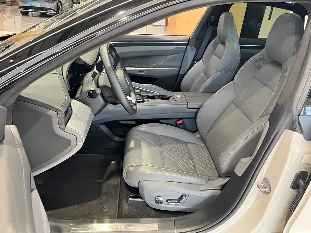 ZEEKR EXTREME KRYPTON 001