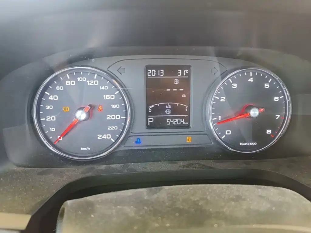 Roewe i6 Classic — миниатюра 12