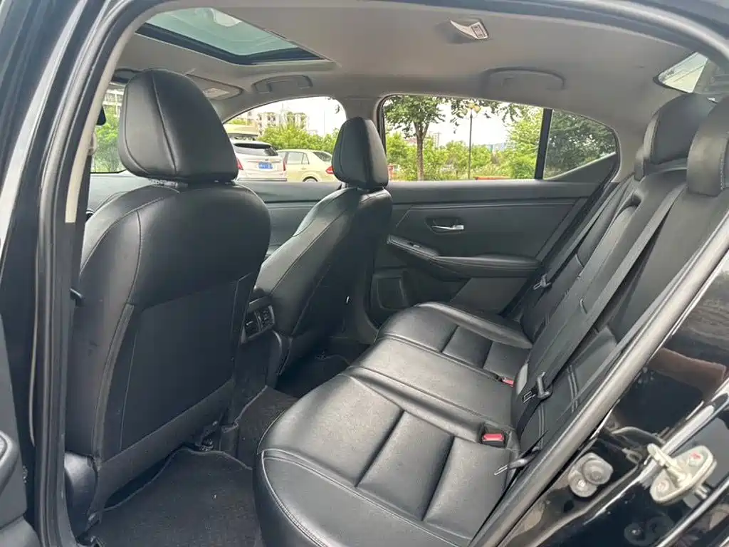 Nissan Sylphy — миниатюра 8