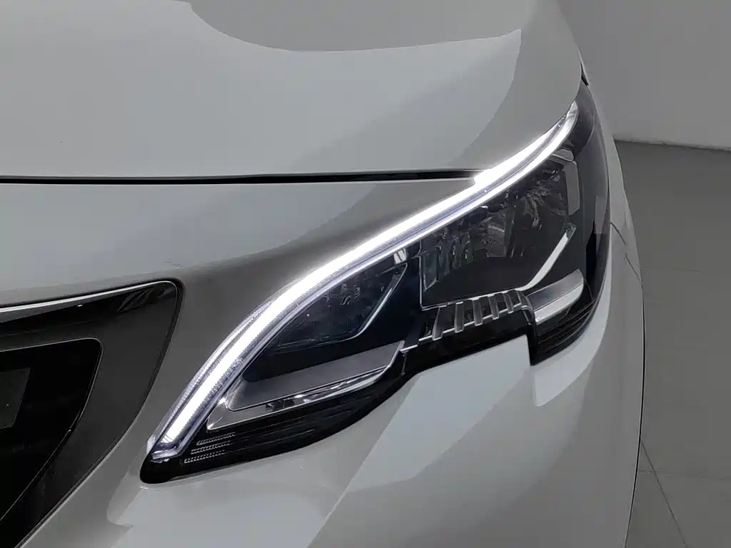 Peugeot 4008 — миниатюра 7