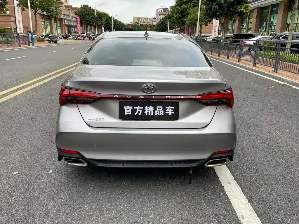Toyota Avalon — миниатюра 5