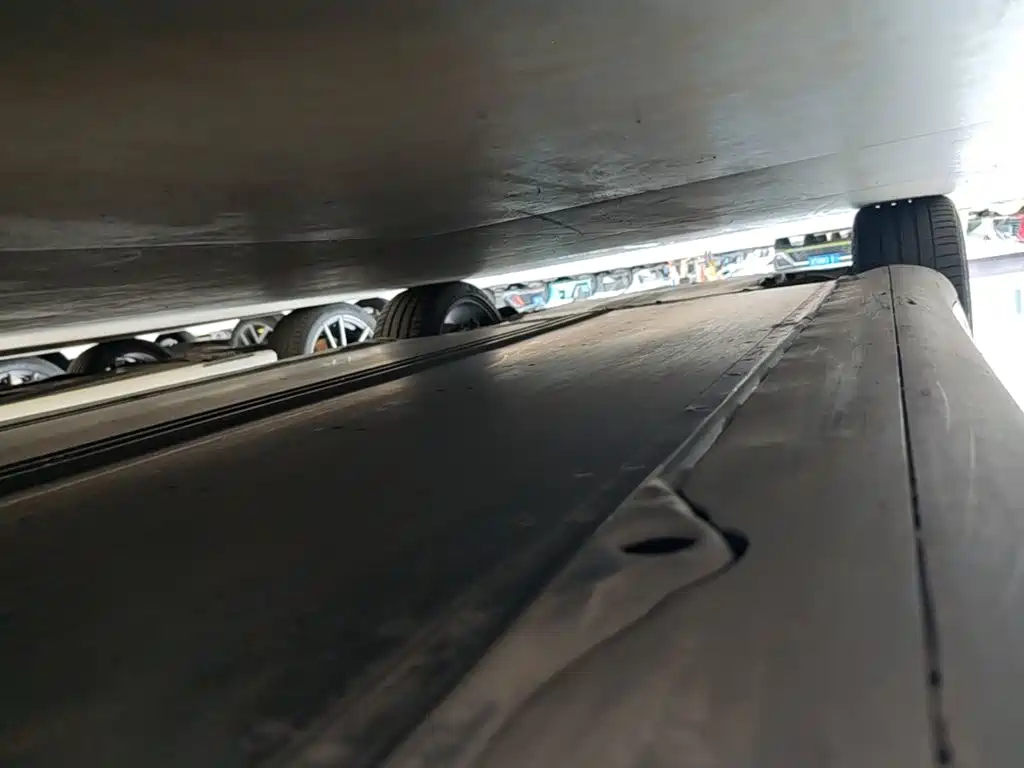 Tesla Model Y — миниатюра 22