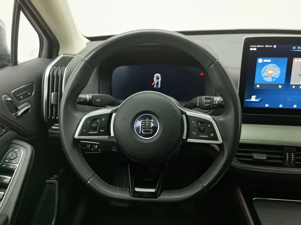BYD Tang New Energy — миниатюра 11
