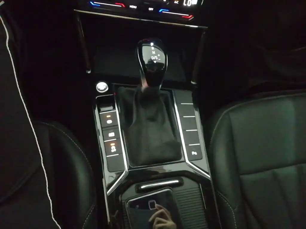 Volkswagen Passat — миниатюра 14
