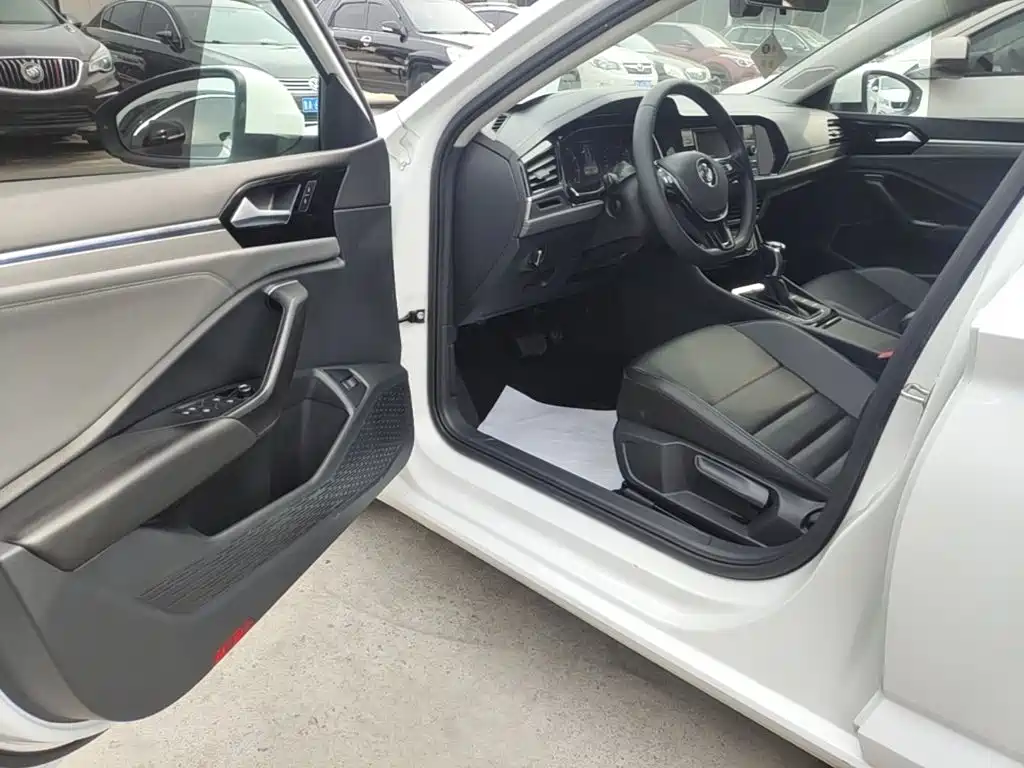 Volkswagen Sagitar — миниатюра 16