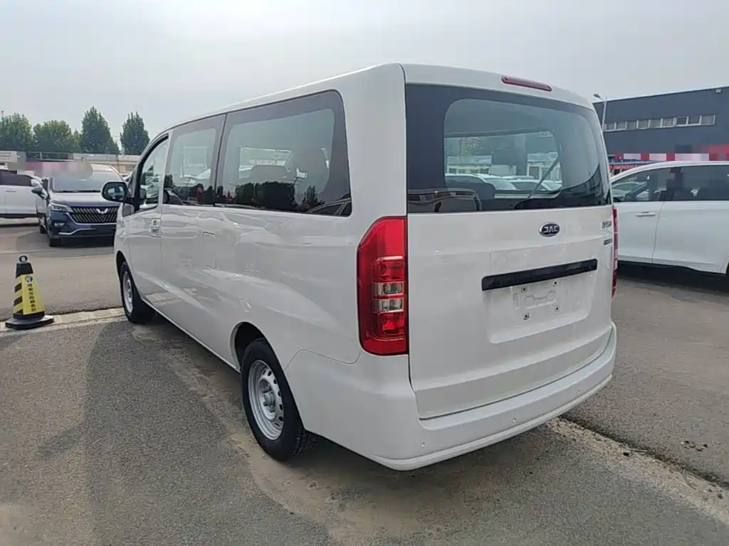 JAC Refine Refine M3 — миниатюра 5