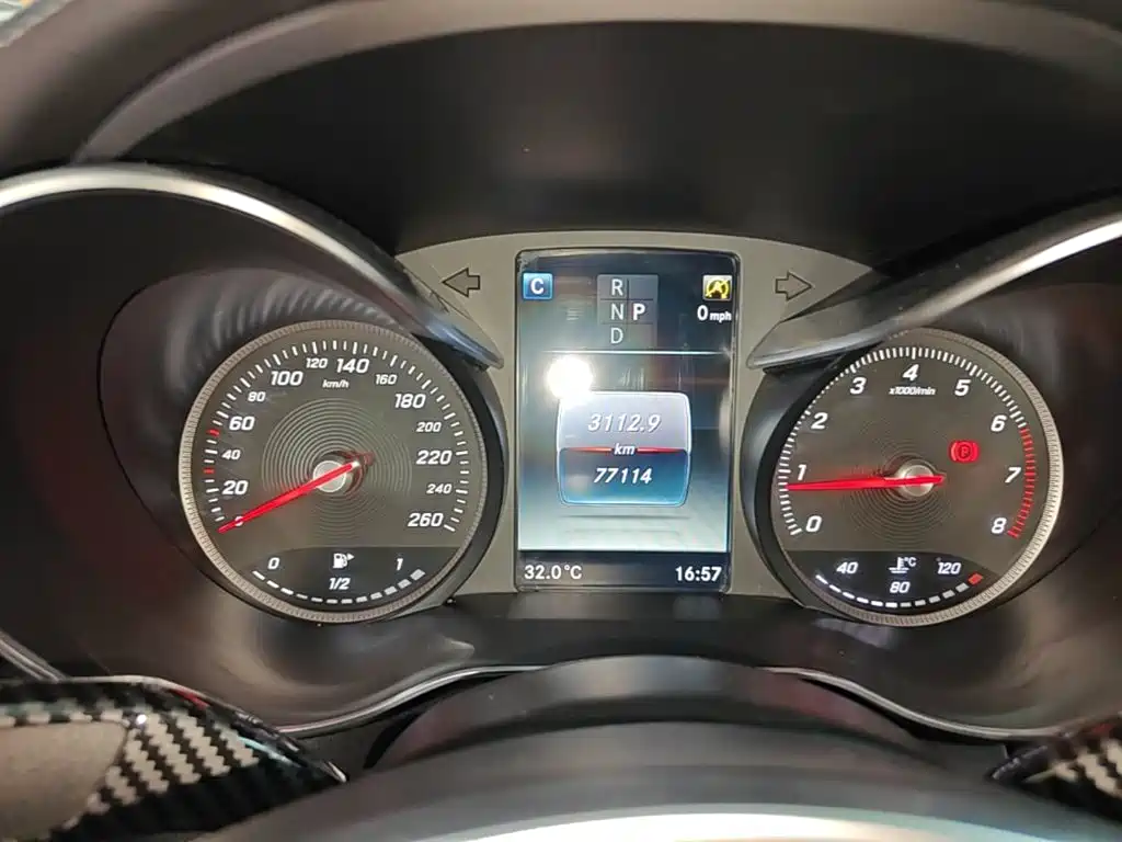 Mercedes-Benz C-Class (Import) — миниатюра 12