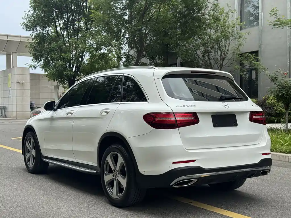 Mercedes-Benz GLC 2017 GLC 300 4MATIC