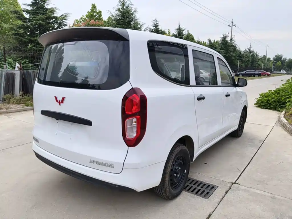 Wuling Hongguang EV — миниатюра 7