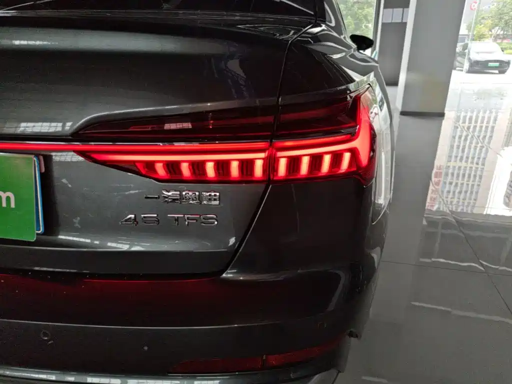 Audi A6L — миниатюра 8