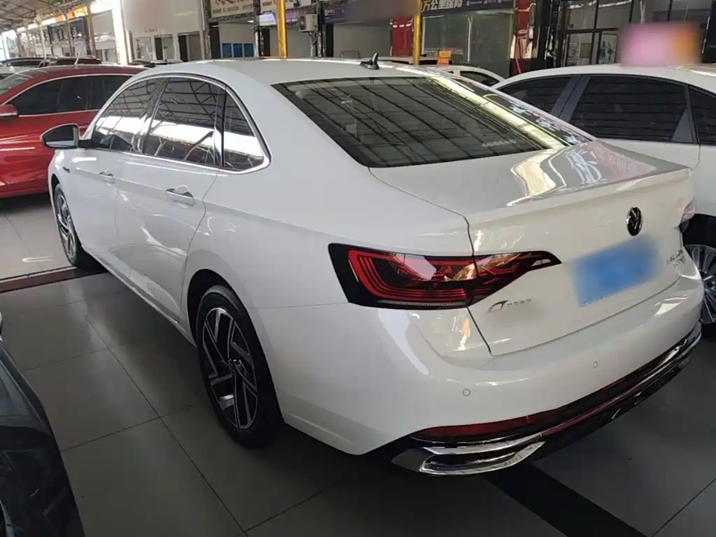 Volkswagen Sagitar — миниатюра 5