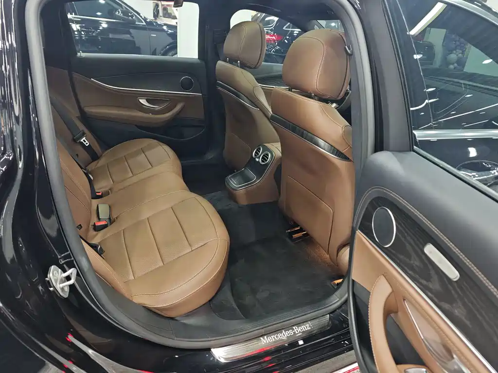 Mercedes-Benz E-Class New Energy — миниатюра 10