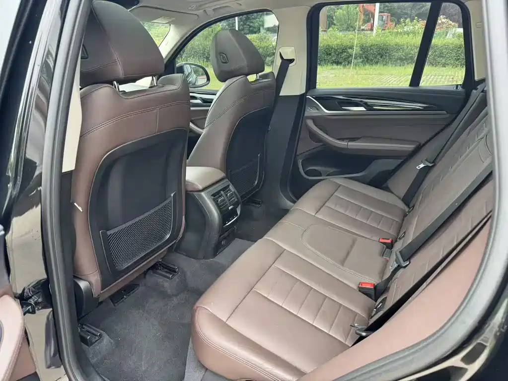 BMW X3 — миниатюра 13
