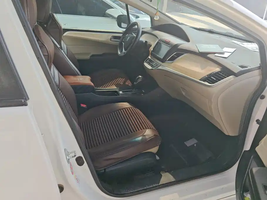 Honda Jade — миниатюра 8