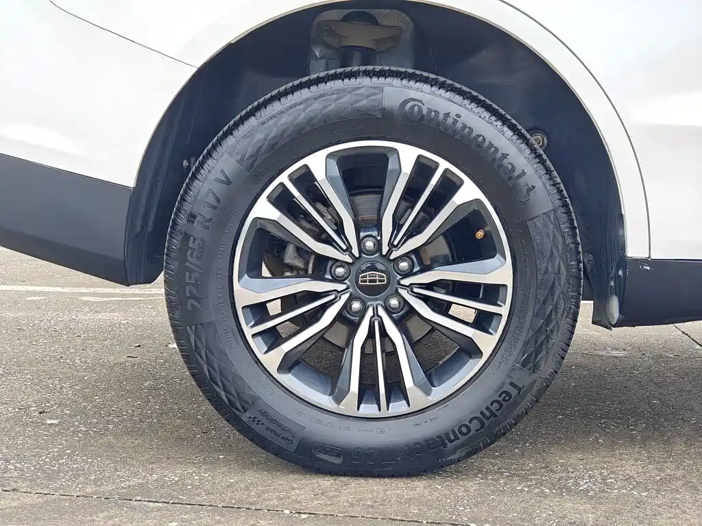 Geely Vision X6 — миниатюра 25