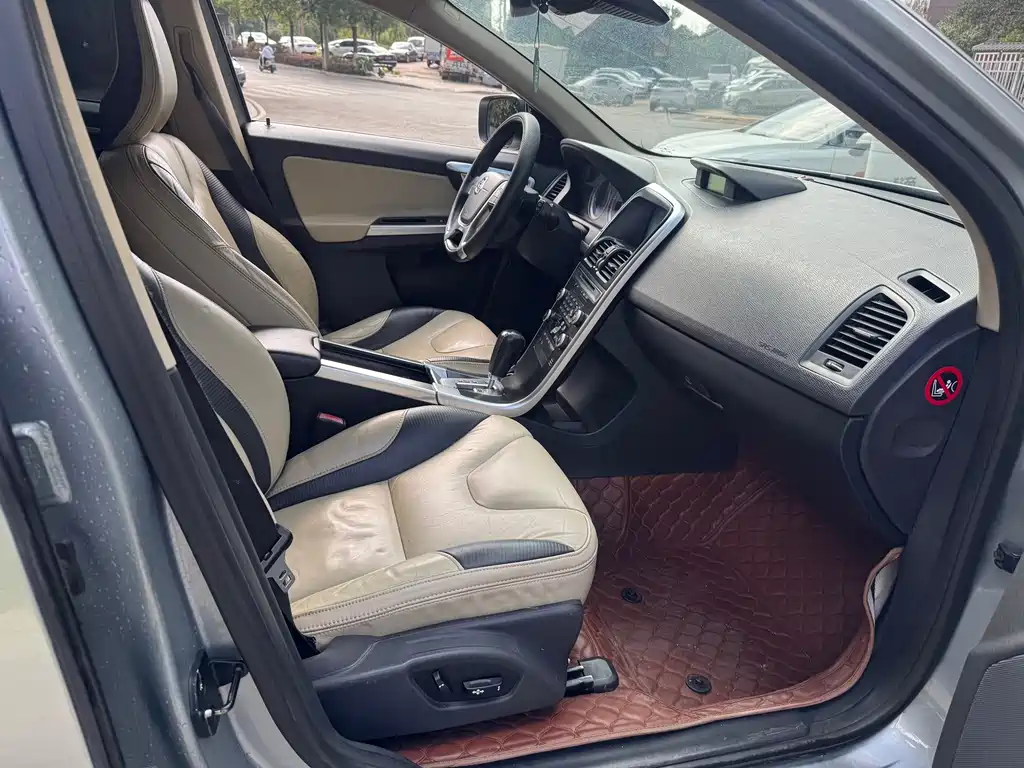 Volvo XC60 (Import) — миниатюра 12