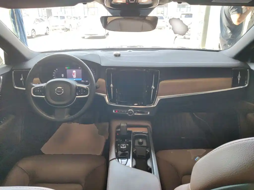 Volvo S90 — миниатюра 10
