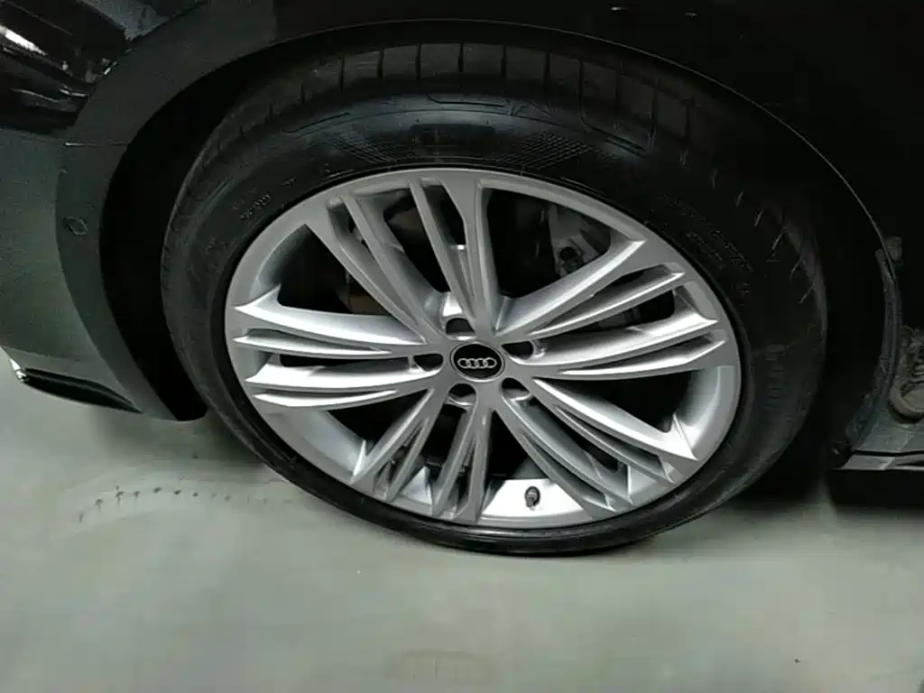 Audi A7L — миниатюра 23