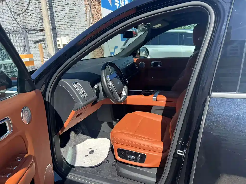 Li Auto Li L8 — миниатюра 4