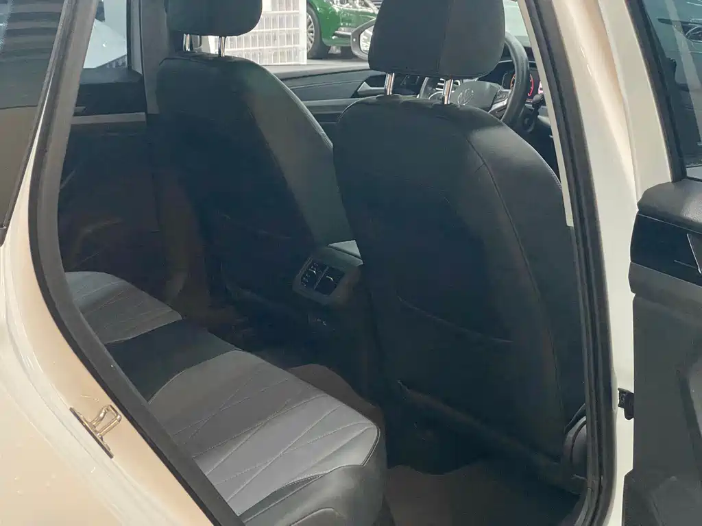 Volkswagen Lavida — миниатюра 11