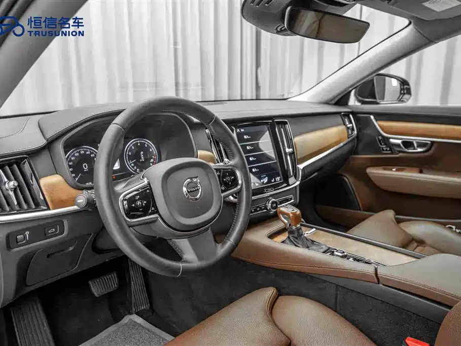 Volvo S90 — миниатюра 12