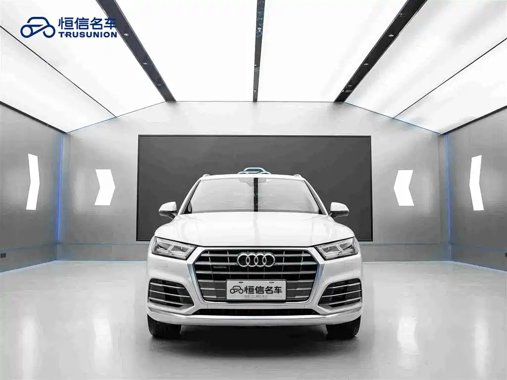 Audi Q5L — миниатюра 2