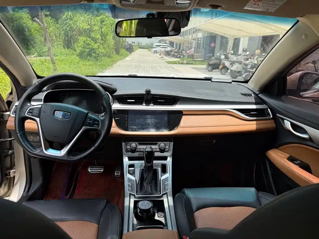 Geely Vision S1 — миниатюра 9