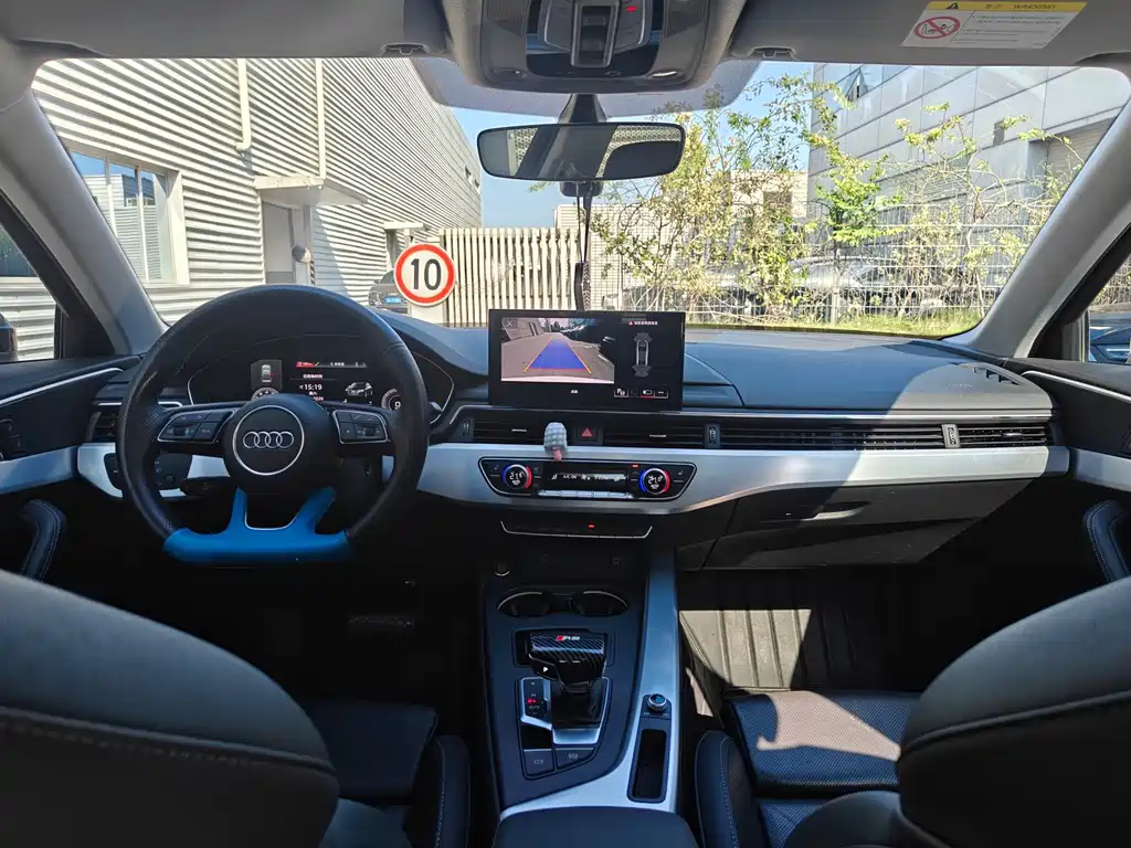 Audi A4L — миниатюра 12