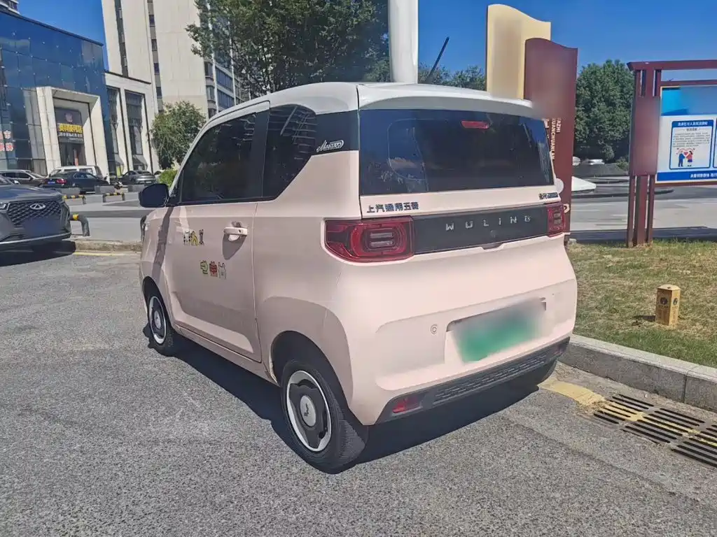 Wuling MINIEV — миниатюра 5