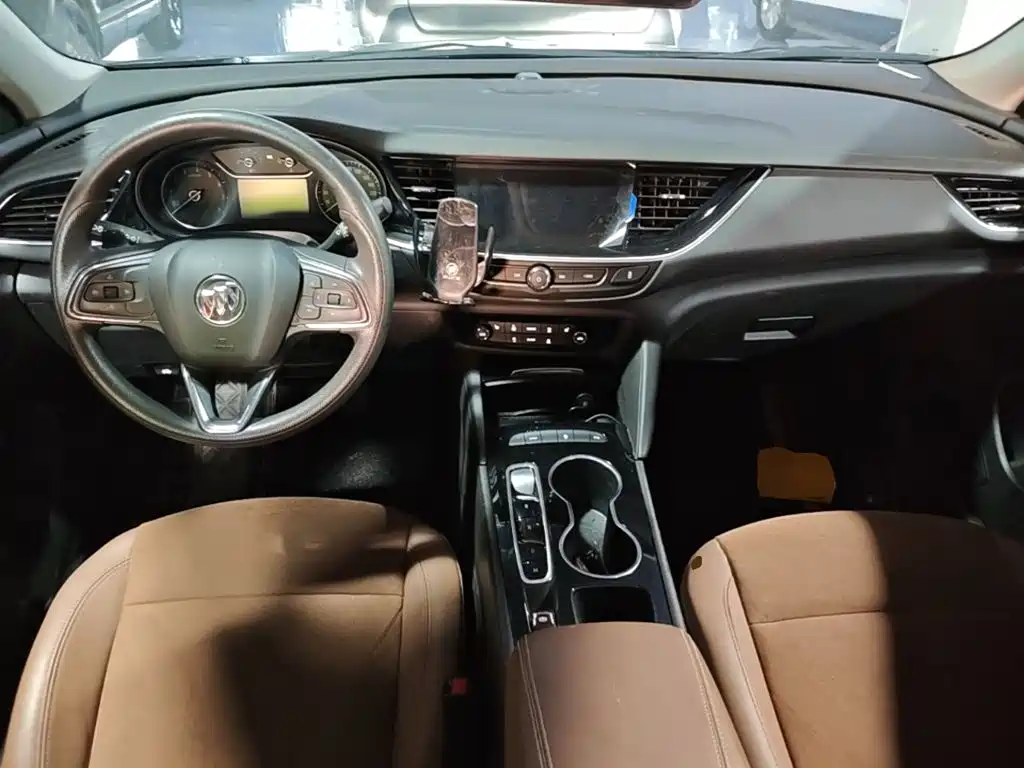 Buick Regal — миниатюра 10