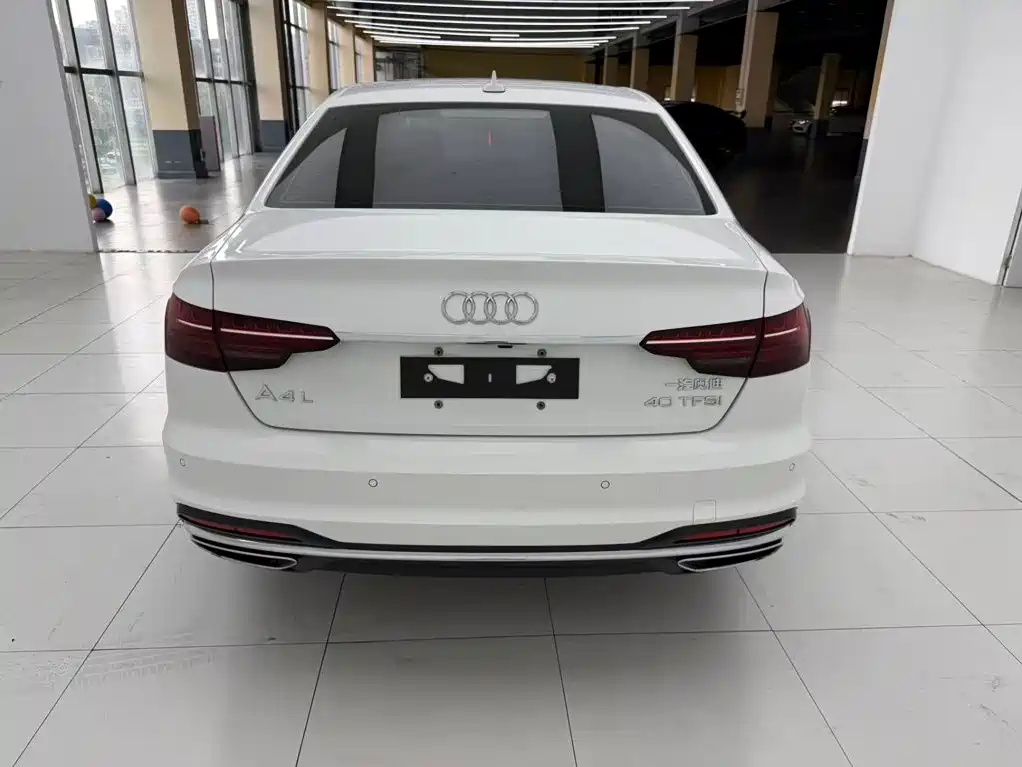 Audi A4L — миниатюра 8