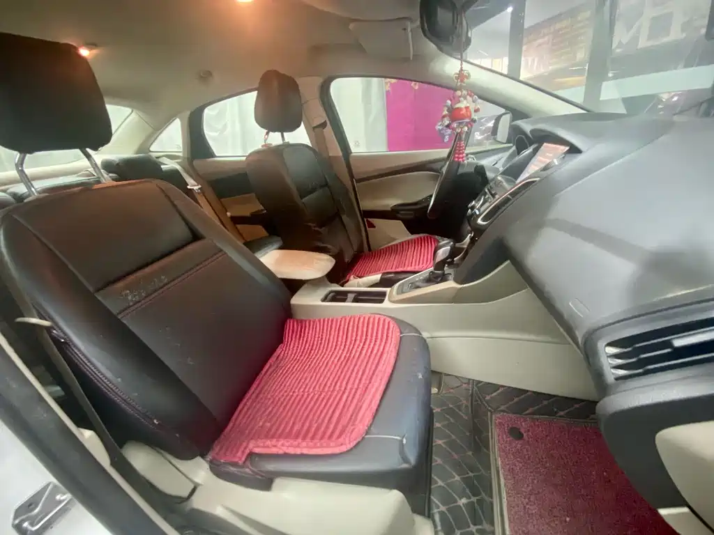 Ford Focus — миниатюра 14