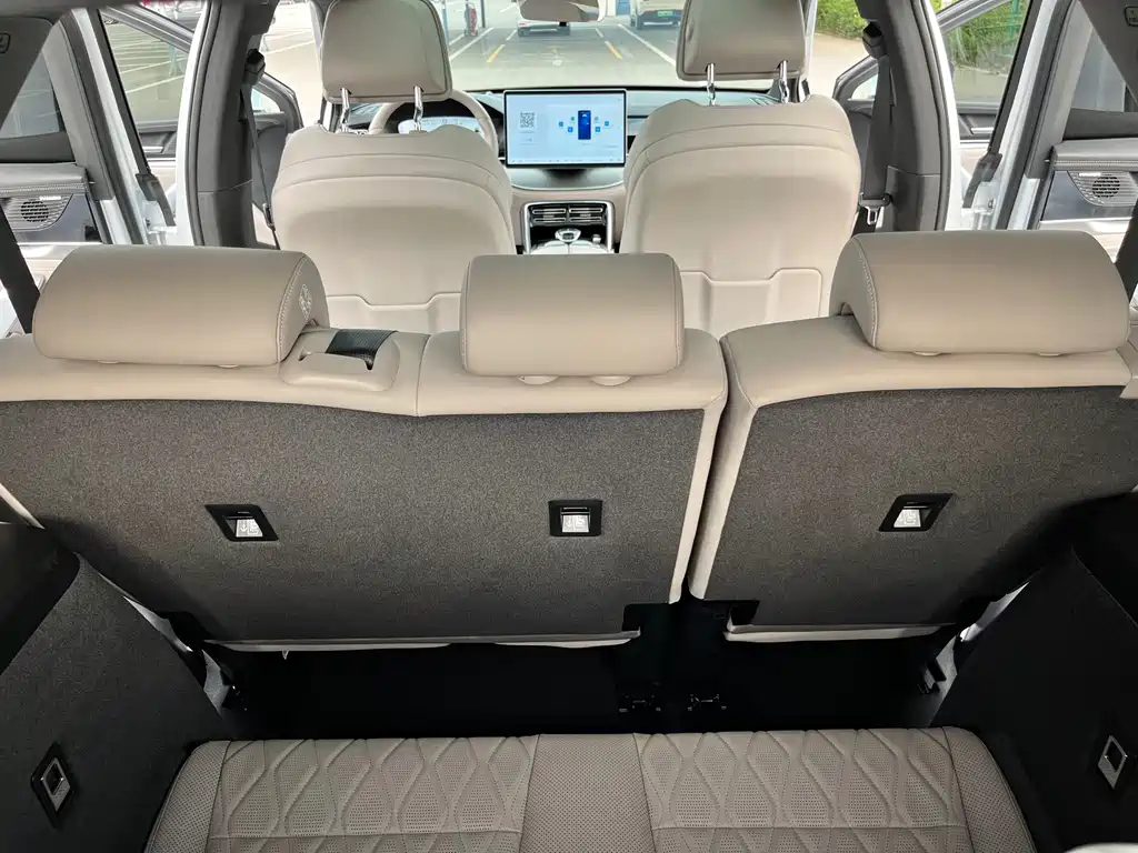 BYD Tang New Energy — миниатюра 14