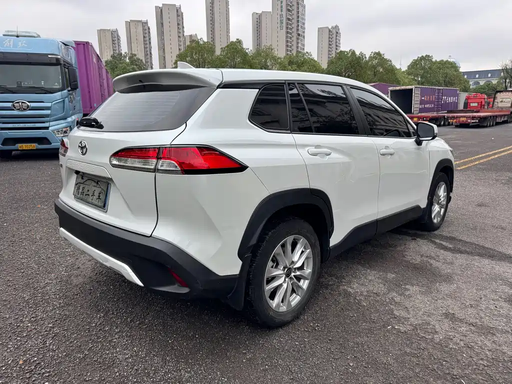 Toyota Corolla Cross — миниатюра 7