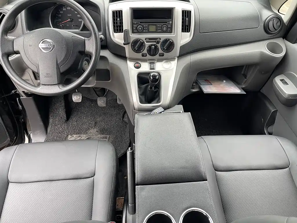 Nissan NV200 — миниатюра 11