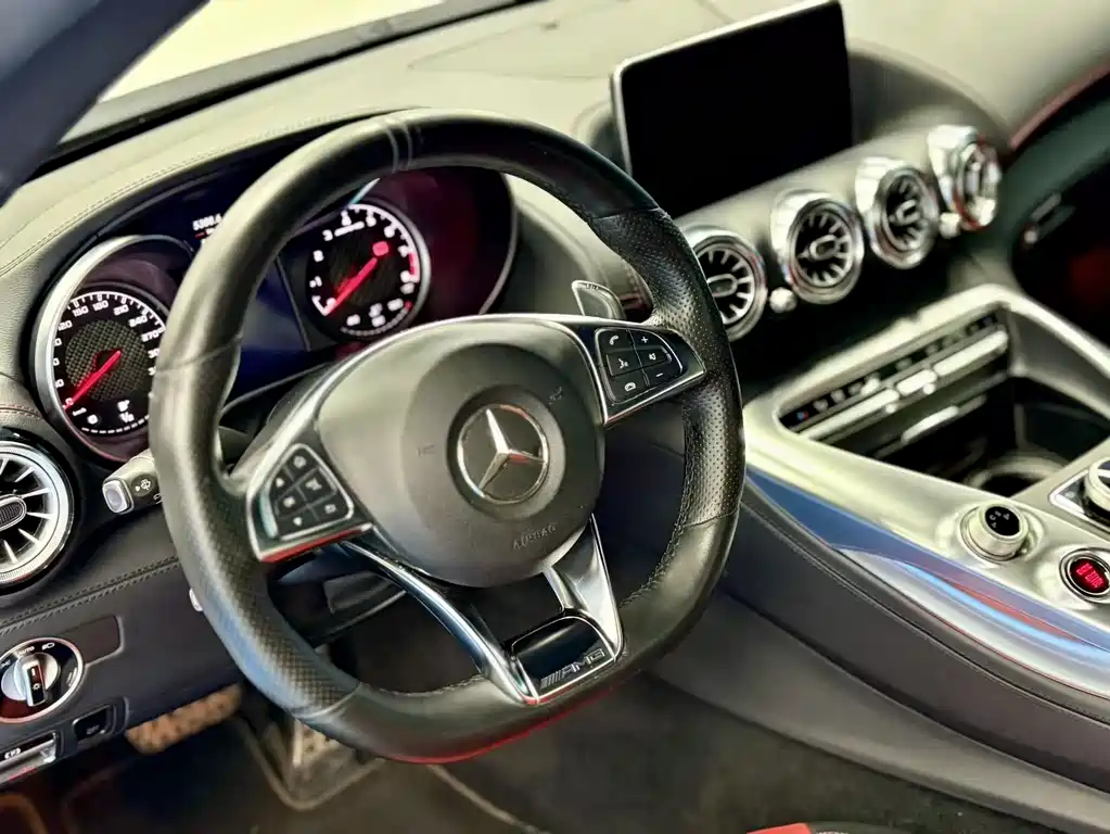 MERCEDES-BENZ AMG GT