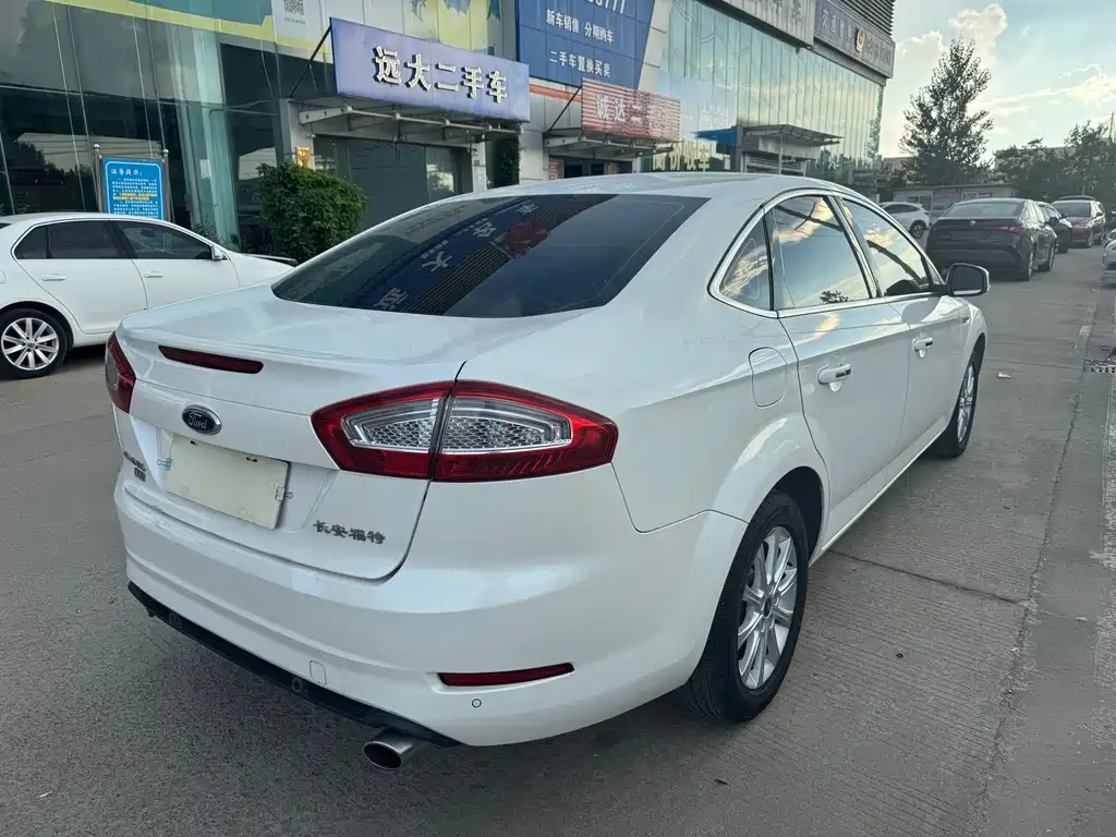 Ford Mondeo — миниатюра 4