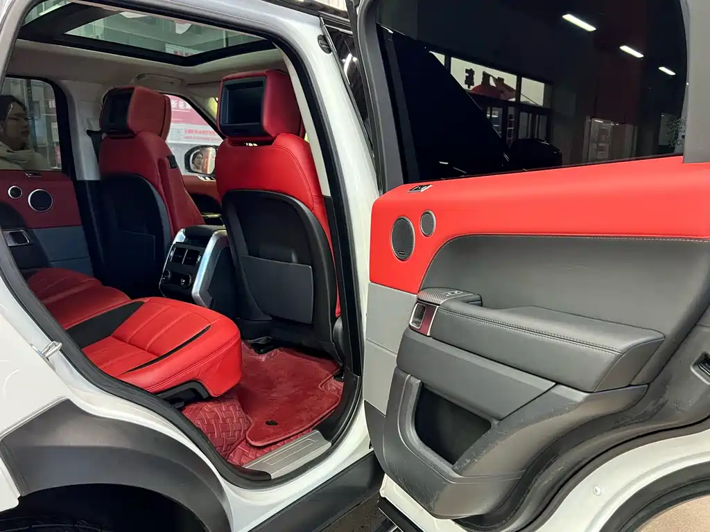 Land Rover Sport — миниатюра 12