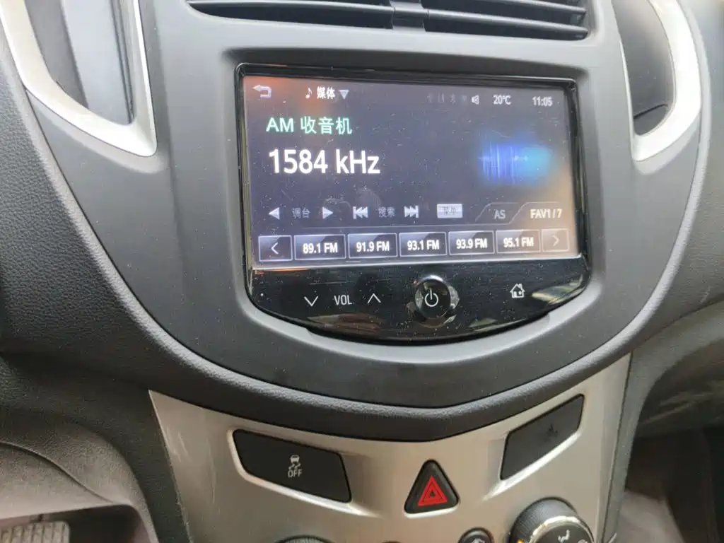 Chevrolet Trax — миниатюра 9