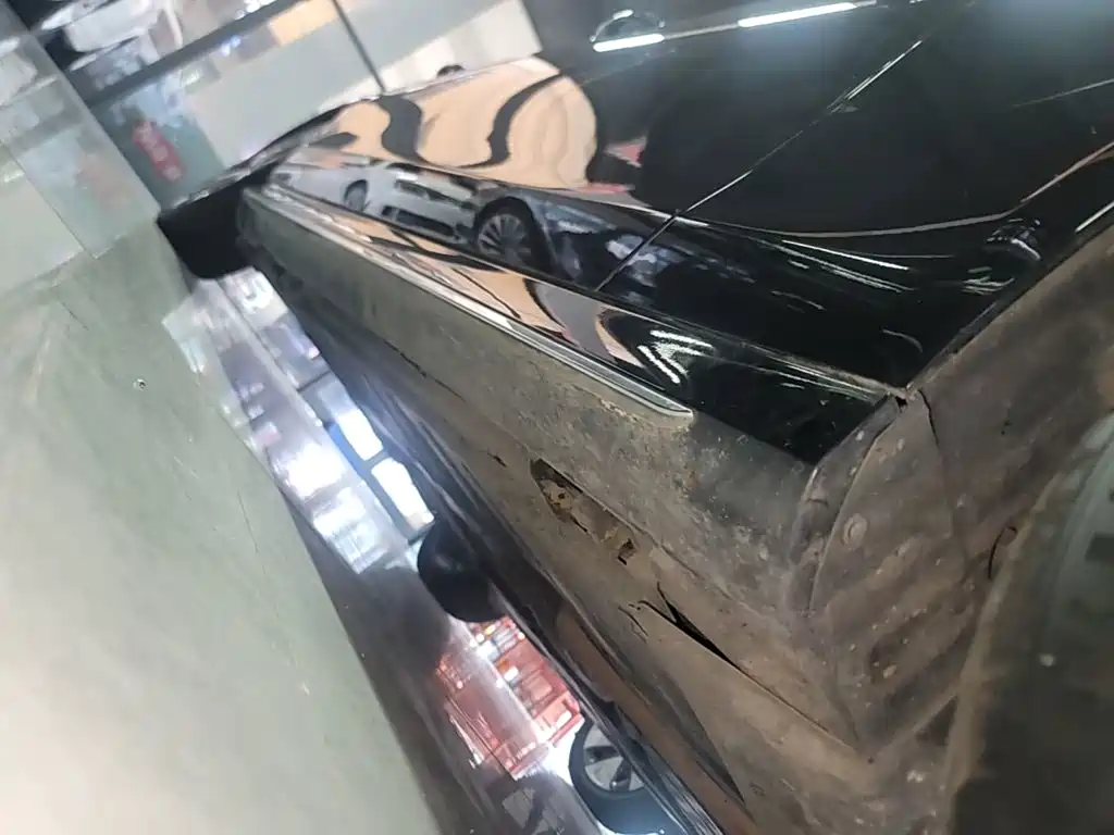 Mercedes-Benz E-Class — миниатюра 21